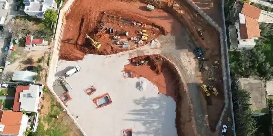 Diseño Geotécnico de Excavaciones Profundas en Santiago